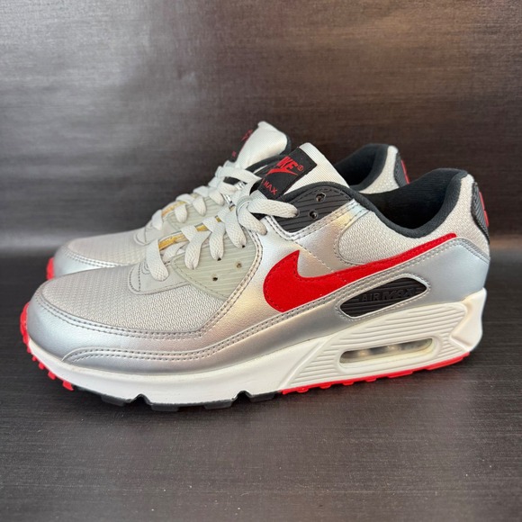 NEW Nike Air Max 90 Mens size 9 Metallic Silver Red Athletic Shoes DX4233-001